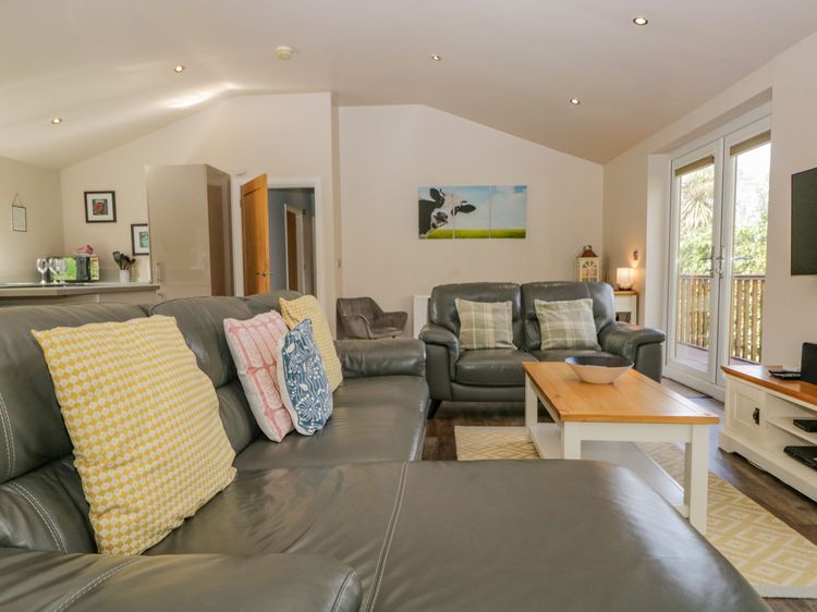 Cartmel Lodge, listing photograph 3