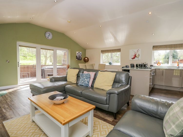 Cartmel Lodge, listing photograph 5