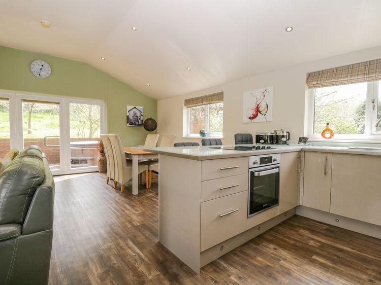 Cartmel Lodge, listing photograph 11