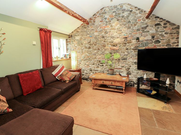 Sonya's Cottage, listing photograph 5
