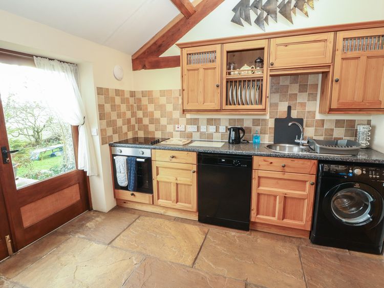 Sonya's Cottage, listing photograph 9