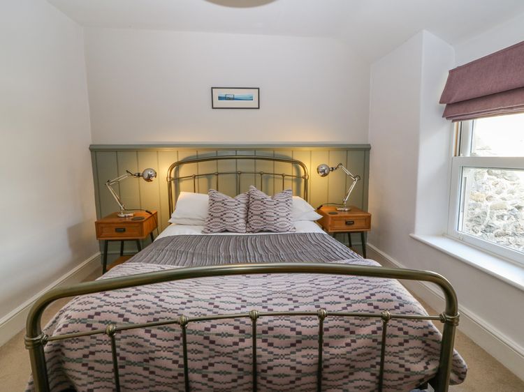 Y Castell Apartment 3, listing photograph 10