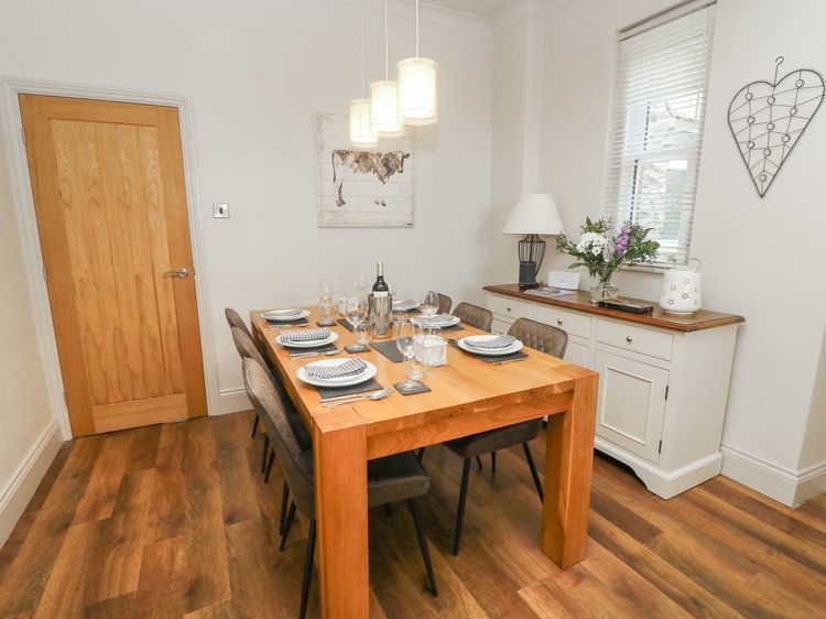 Lonsdale Cottage, listing photograph 10