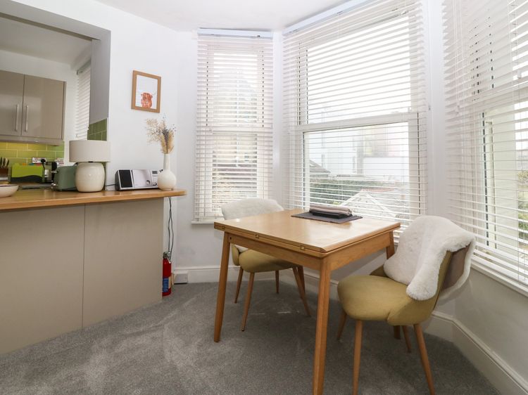 Y Castell Apartment 2, listing photograph 5
