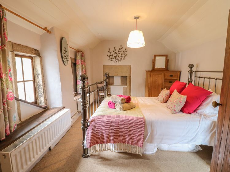 Holly Cottage, listing photograph 11