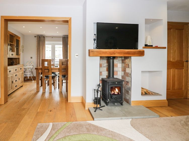 Primrose Cottage, listing photograph 7