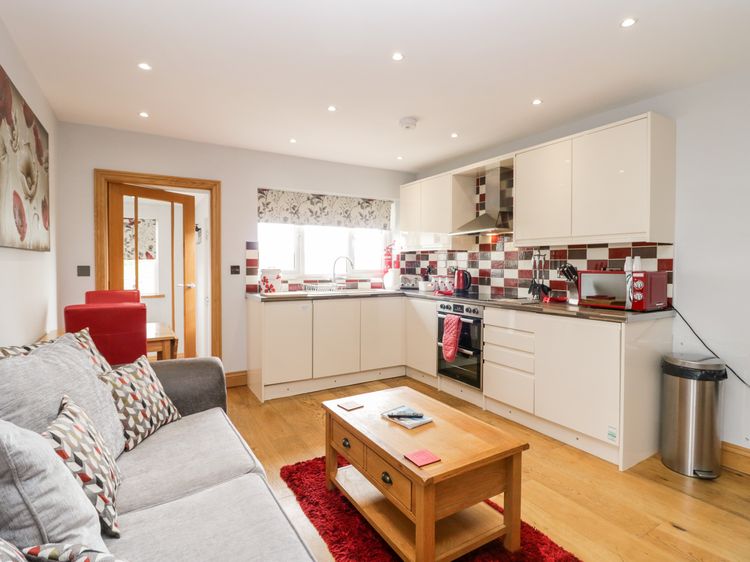 Daisy Cottage, listing photograph 2