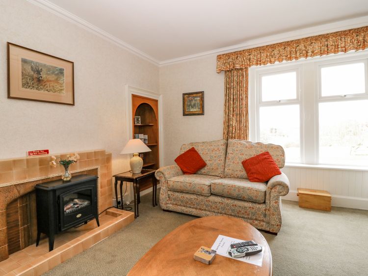 The West Wing, listing photograph 6