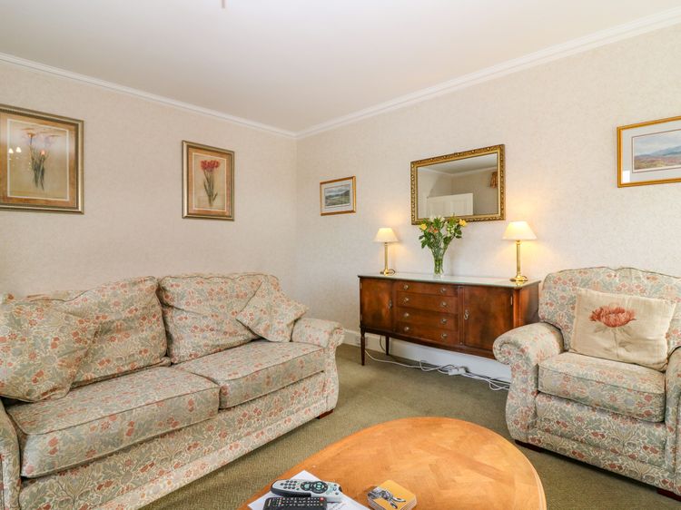 The West Wing, listing photograph 7