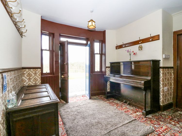 The West Wing, listing photograph 9