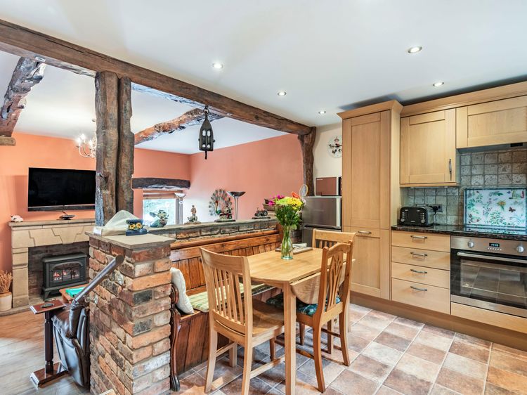 Peacock Cottage, listing photograph 11