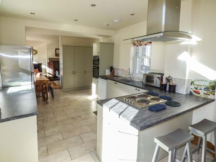 Old Hall Cottage, listing photograph 4