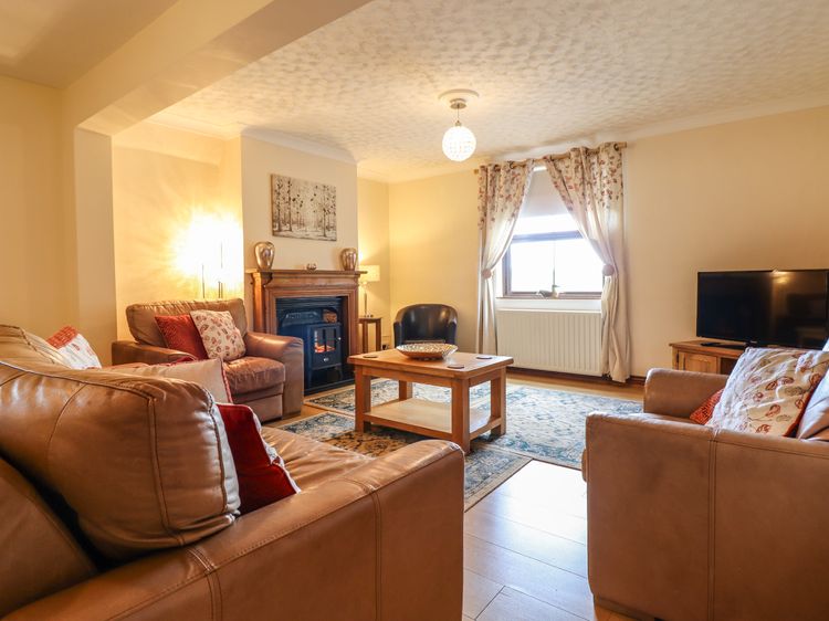 Ty Newydd, listing photograph 10