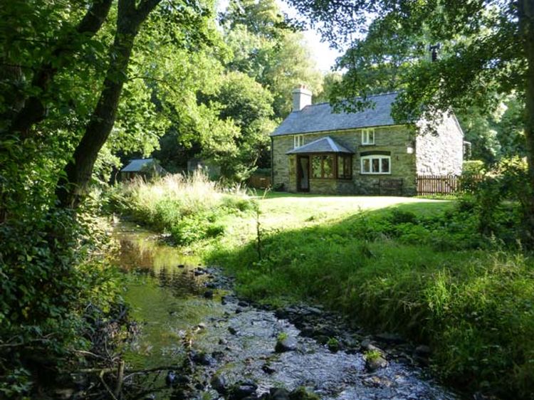 Glanrafon, listing photograph 2