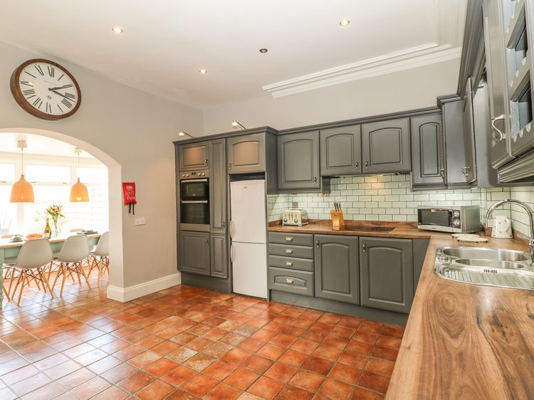 Talbot House, listing photograph 11