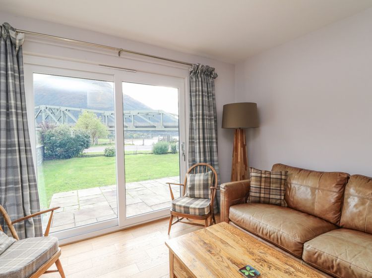 Holly Cottage, listing photograph 4