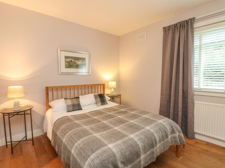 Holly Cottage, listing photograph 11