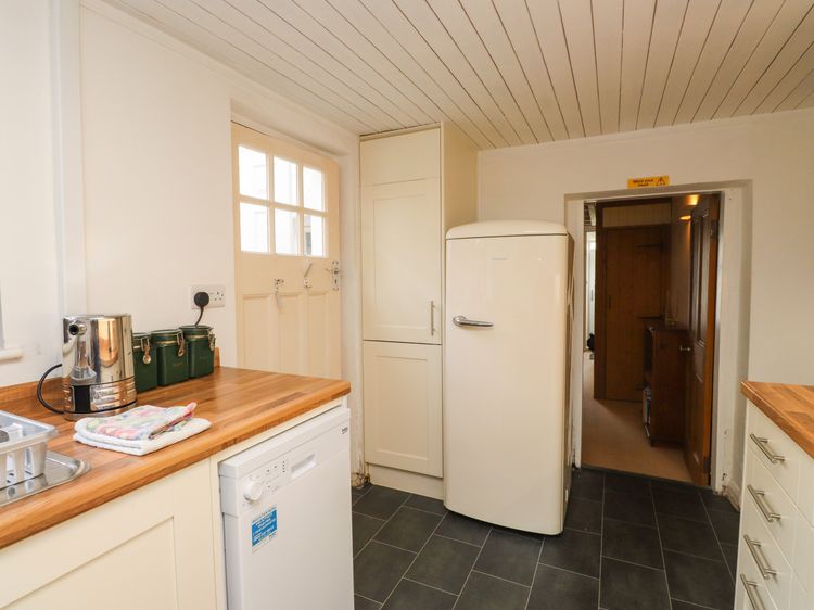 Nantmel, listing photograph 10