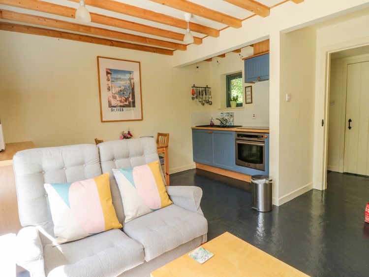 The Garden Flat, listing photograph 6