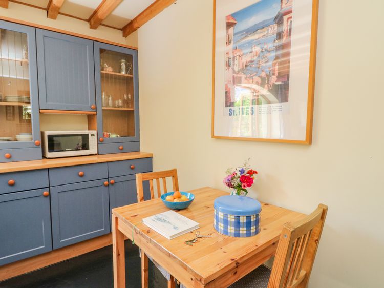 The Garden Flat, listing photograph 8