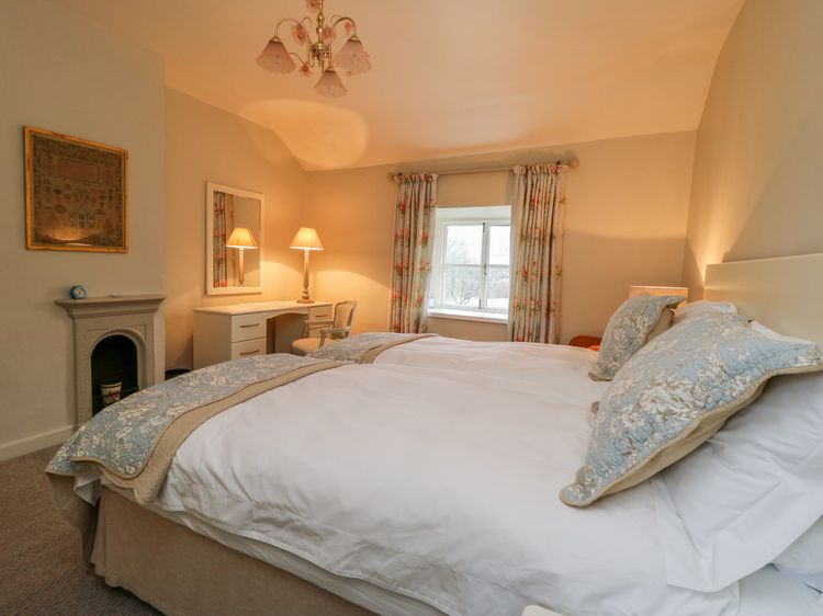 The Nook, Bank Newton, listing photograph 11