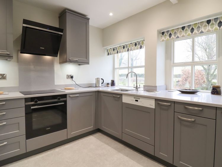 The Nook, Bank Newton, listing photograph 8