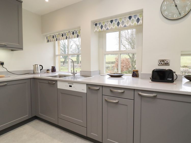 The Nook, Bank Newton, listing photograph 9