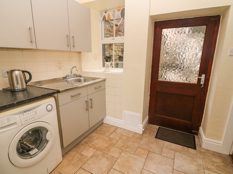 Rockville, listing photograph 9