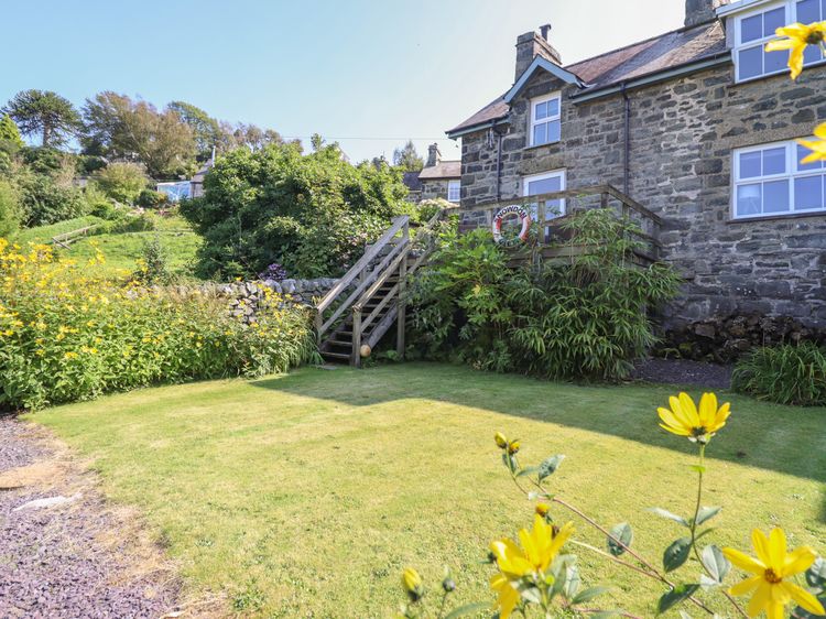Snowdon View, listing photograph 2