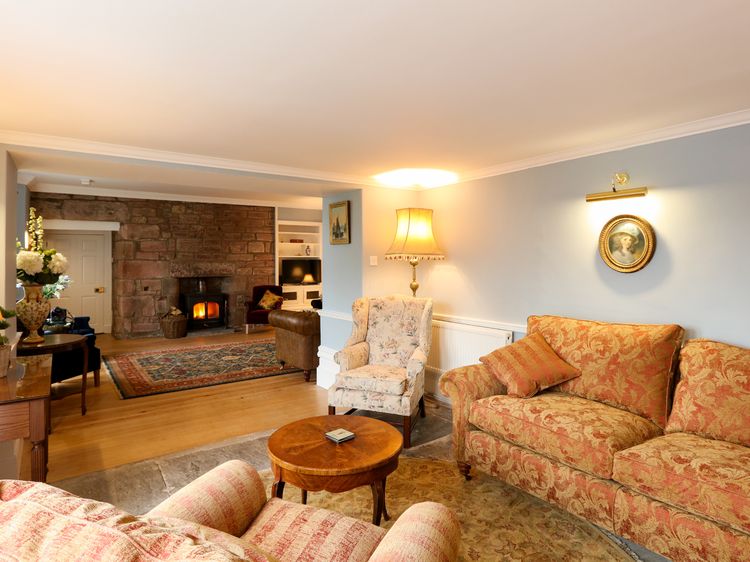 Ridge Hall, listing photograph 10