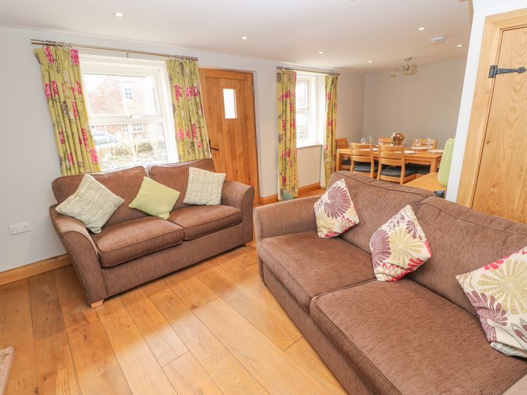Rose Cottage, listing photograph 8