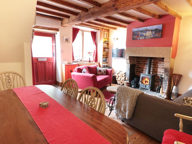 Holly Cottage, listing photograph 2