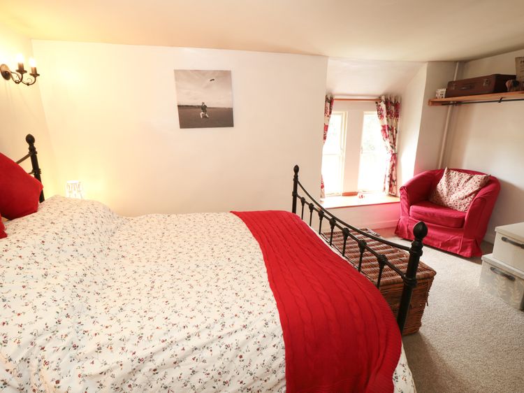Holly Cottage, listing photograph 11