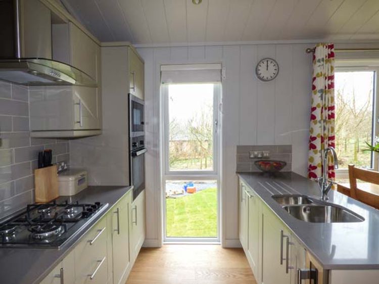 Shepherd Lodge, listing photograph 6