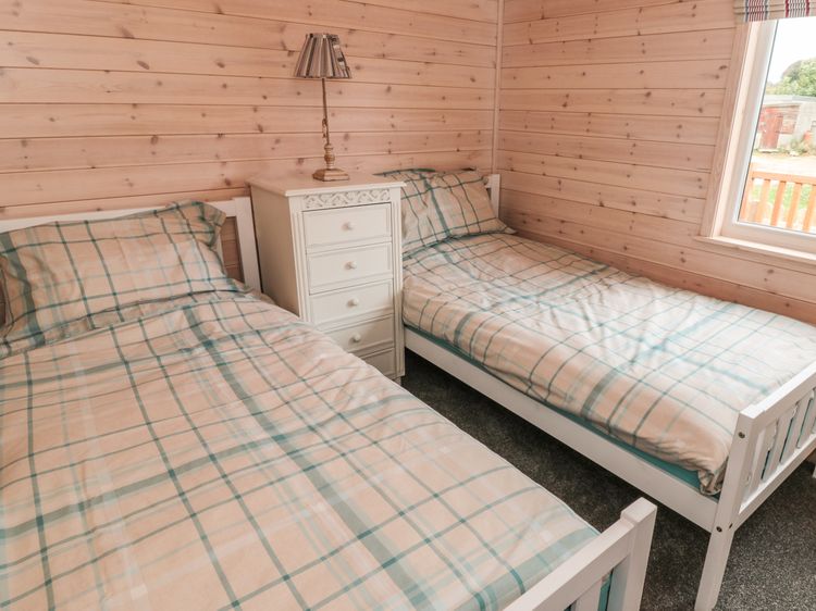 Thorntree Lodge, listing photograph 12