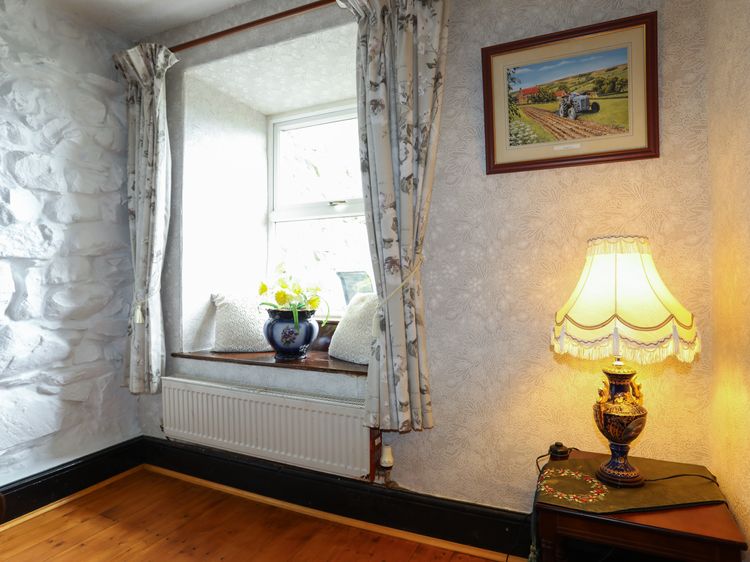 Hendy Cottage, listing photograph 9