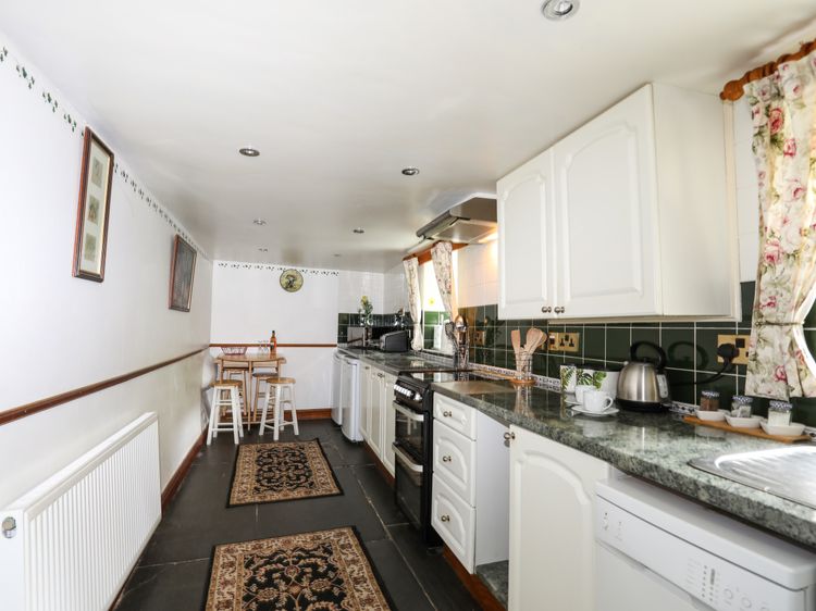 Hendy Cottage, listing photograph 10