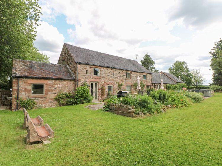 Lee House Cottage, listing photograph 2