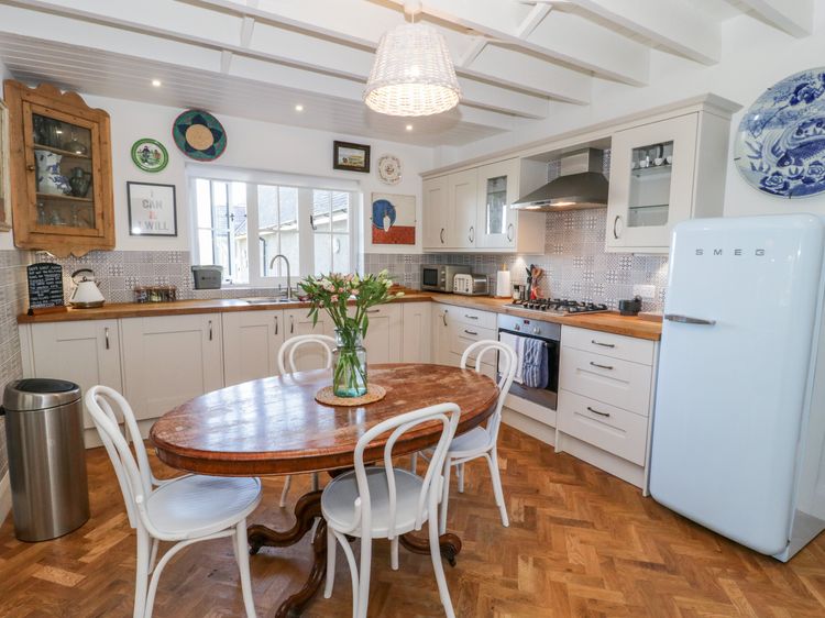 Bronwen Cottage, listing photograph 6