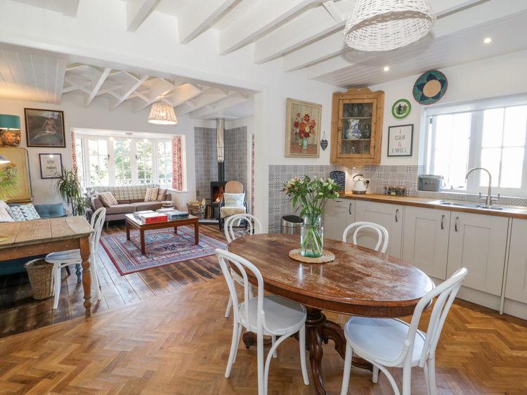 Bronwen Cottage, listing photograph 7