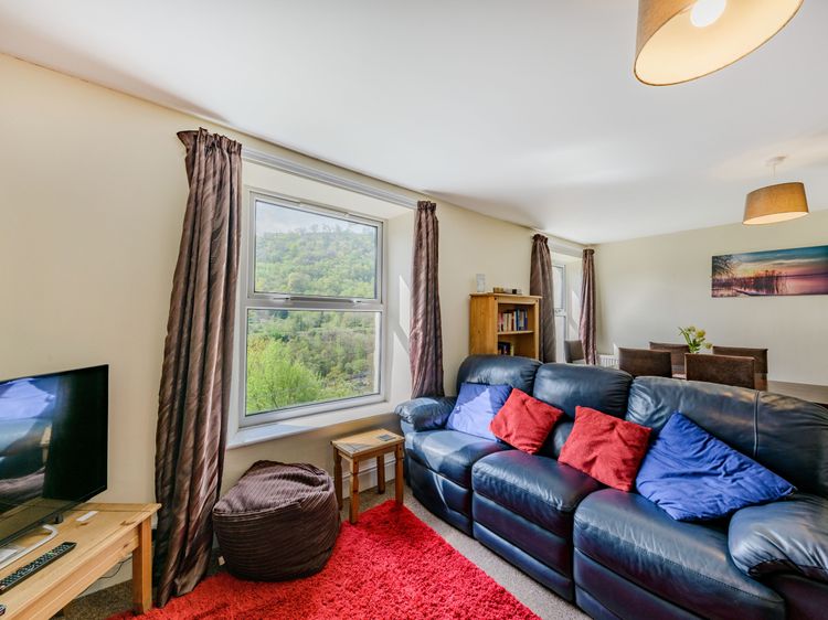 2 Isygraig, listing photograph 8