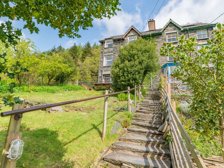 1 Isygraig, listing photograph 3