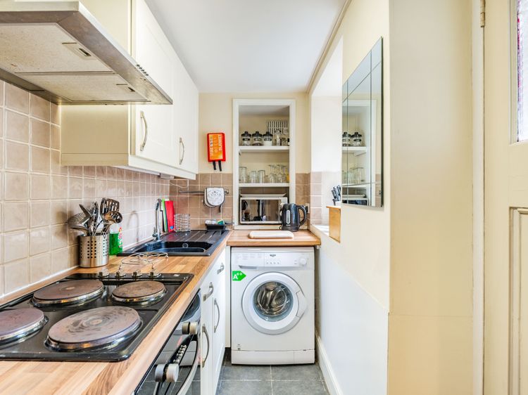 1 Isygraig, listing photograph 10