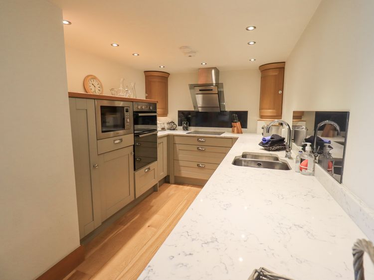 Lime Cottage, listing photograph 12