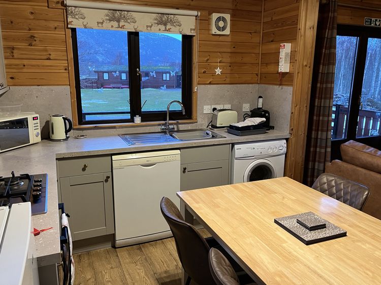 Wildcat Lodge, listing photograph 8
