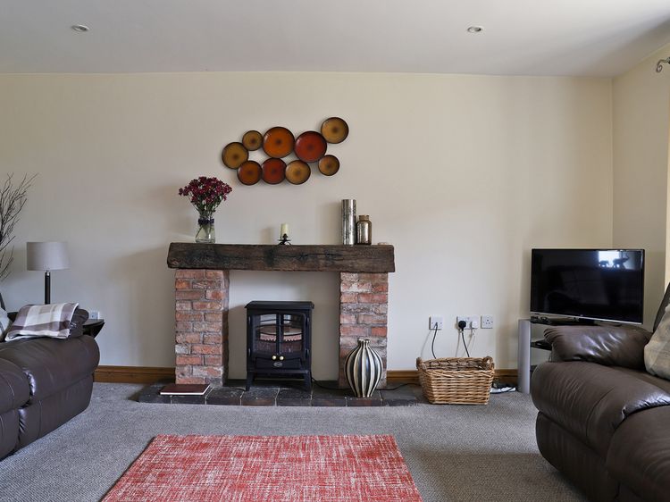 Robin Cottage, listing photograph 4