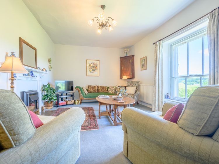 Mill Brow Apartment, listing photograph 3