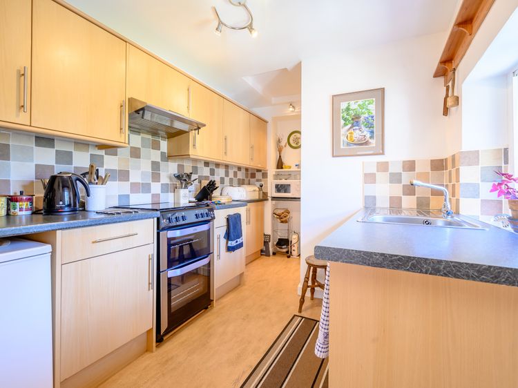 Mill Brow Apartment, listing photograph 11