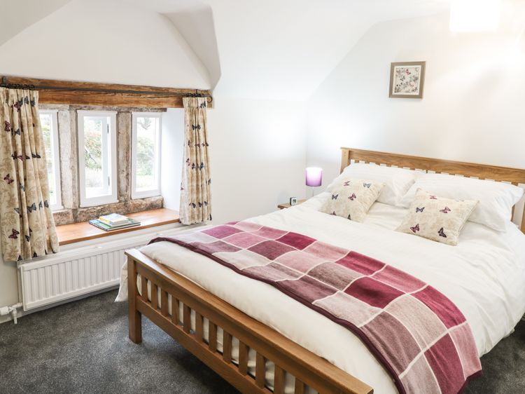 Sundial Cottage, listing photograph 10