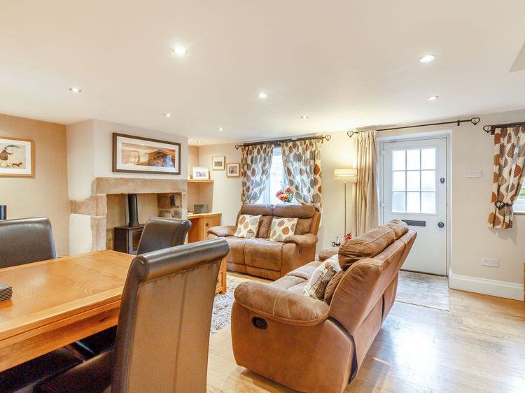 Willow View, listing photograph 6